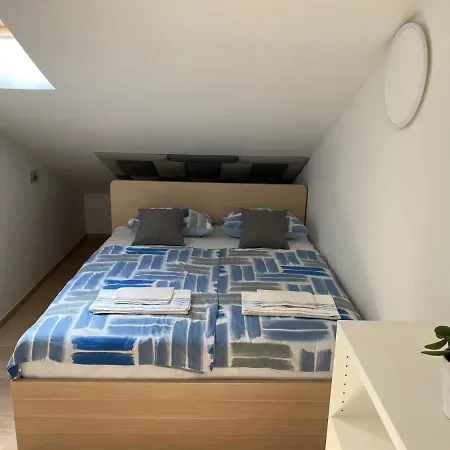 Apartma Manuel * 이졸라